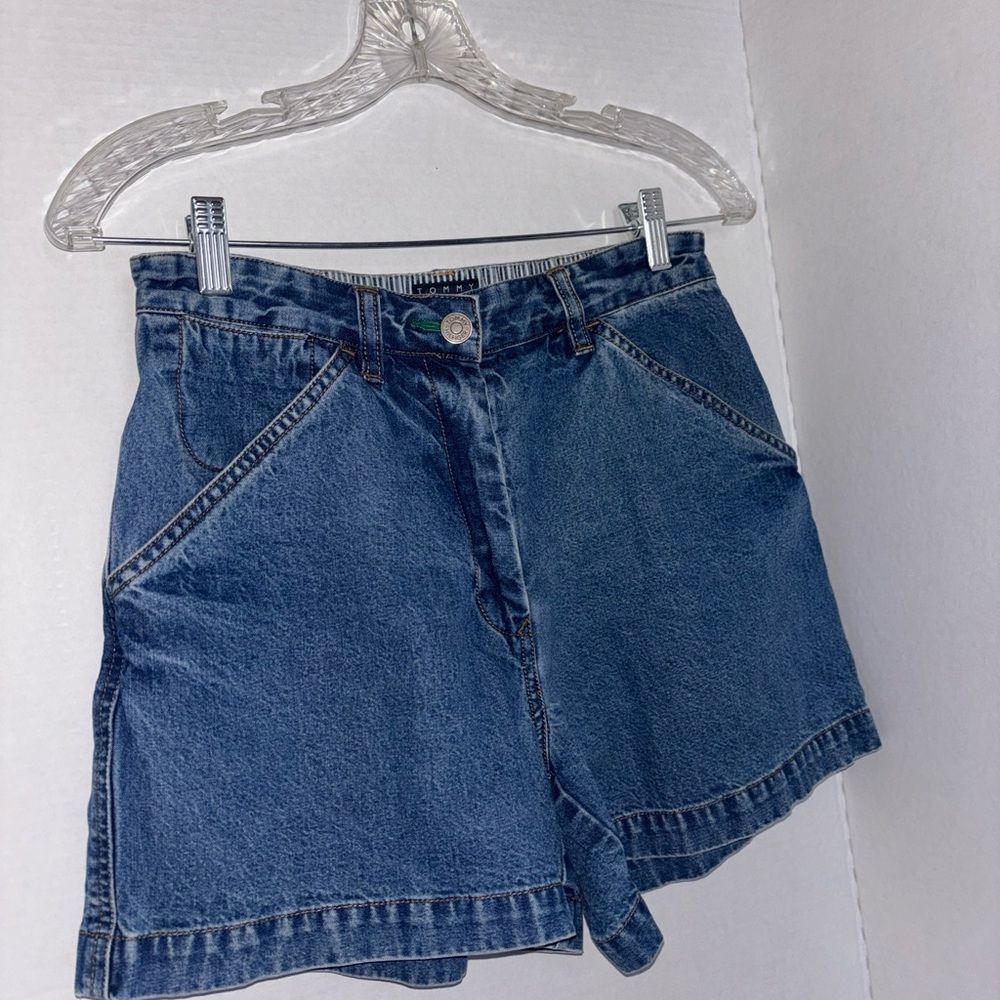 Vintage Women’s Tommy Hilfigure Denim Blue Jean Shorts sz 4